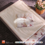 طقم السرير مطرز من ريش نعام - Image 3