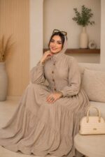 ⁦فستان حسناء.. إطلالة تأسر القلوب بلمسة الكتان⁩ - الصورة ⁦4⁩